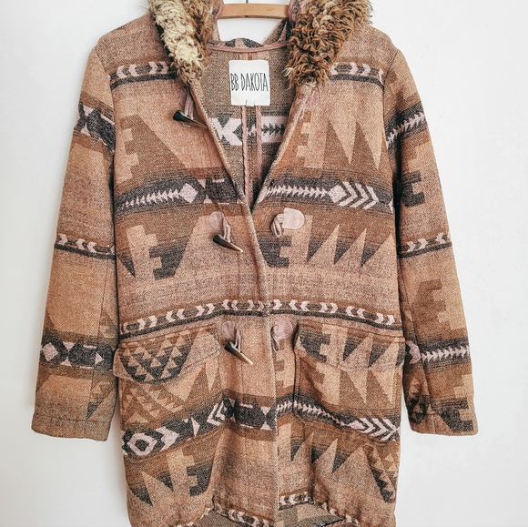 BB Dakota aztec print hooded jacket - Picture 2 of 6